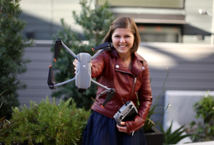 Sally French The Drone Girl DJI Air 3 juillet 2023